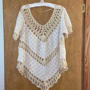 Umgee Crochet/lace top. Cream color size  M
